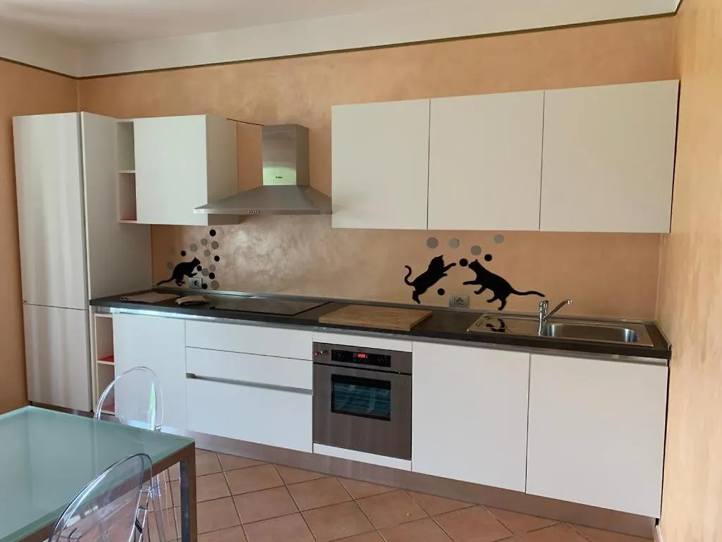Casa Vacanze Al Capriano Appartamento Lampone Cantello 0*,