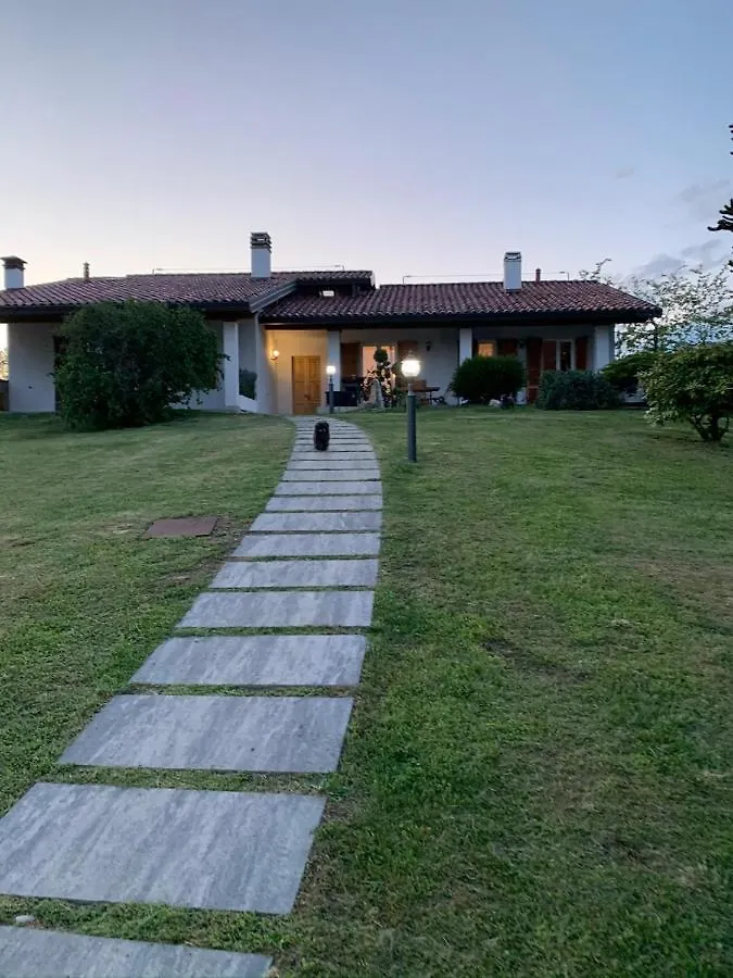 Holiday home Casa Vacanze Al Capriano Appartamento Lampone Cantello